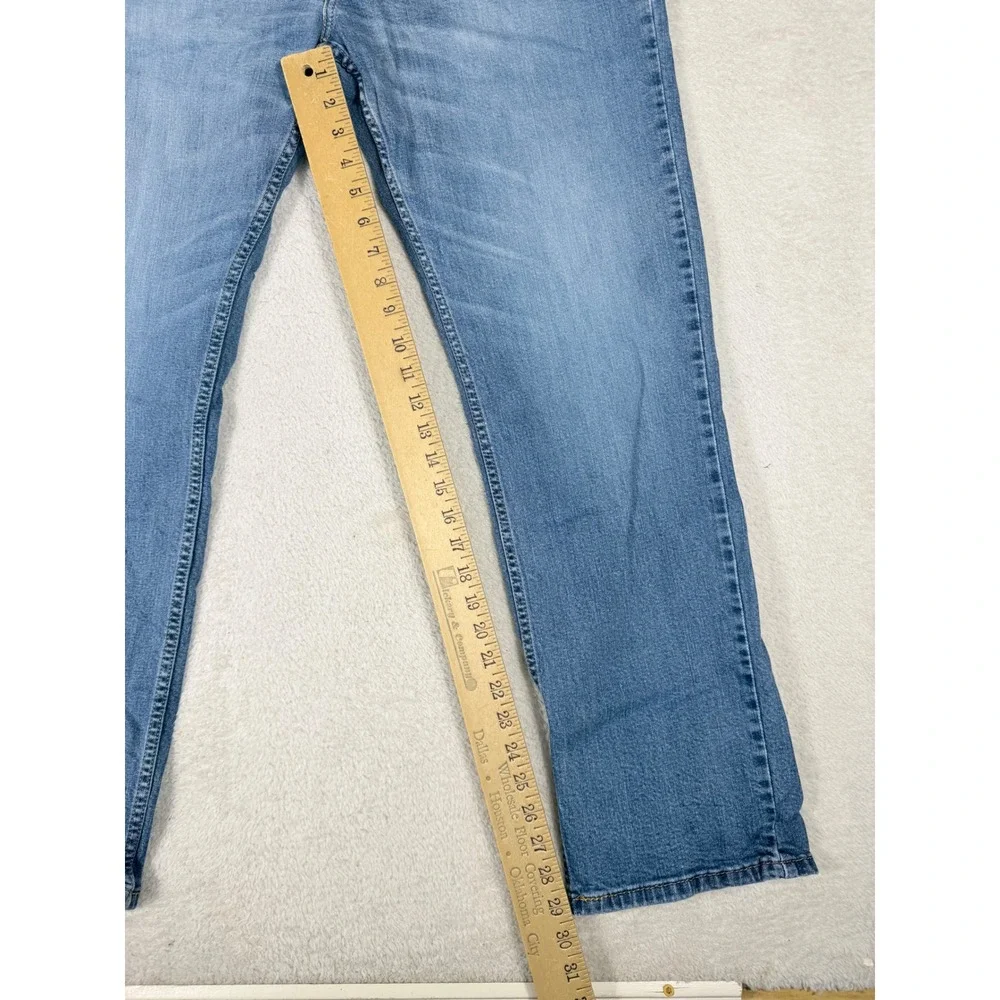 Levis 559 Relaxed Straight Jeans Mens 38x32 Light Wash Blue Good Denim Pants